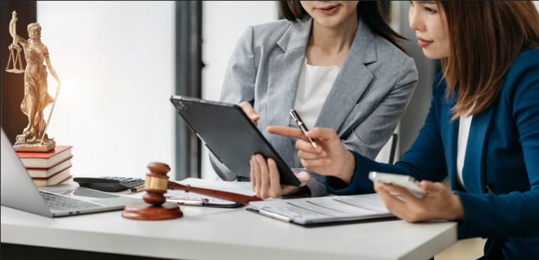 5 Things All Attorneys Expect from Paralegals